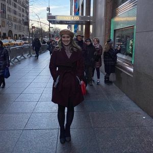 Meet your Posher, Nicole